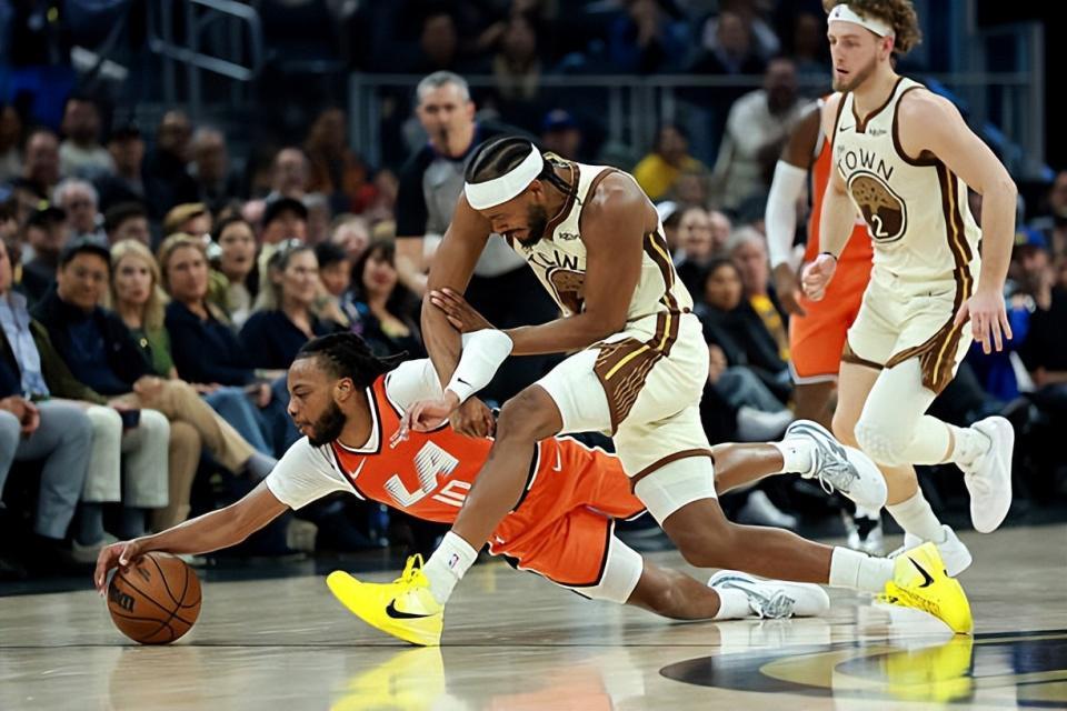 九游娱乐app-复出后首战效果一般，快船后场新援能否及时调整自己的状态呢？